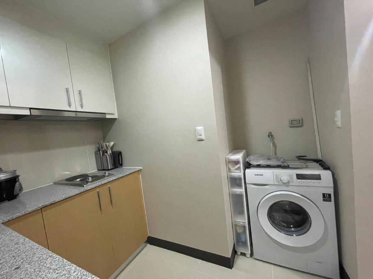 1 Bedroom Condo Uptown Parksuites Bgc, High Floor, Morning Sun Манила Екстериор снимка